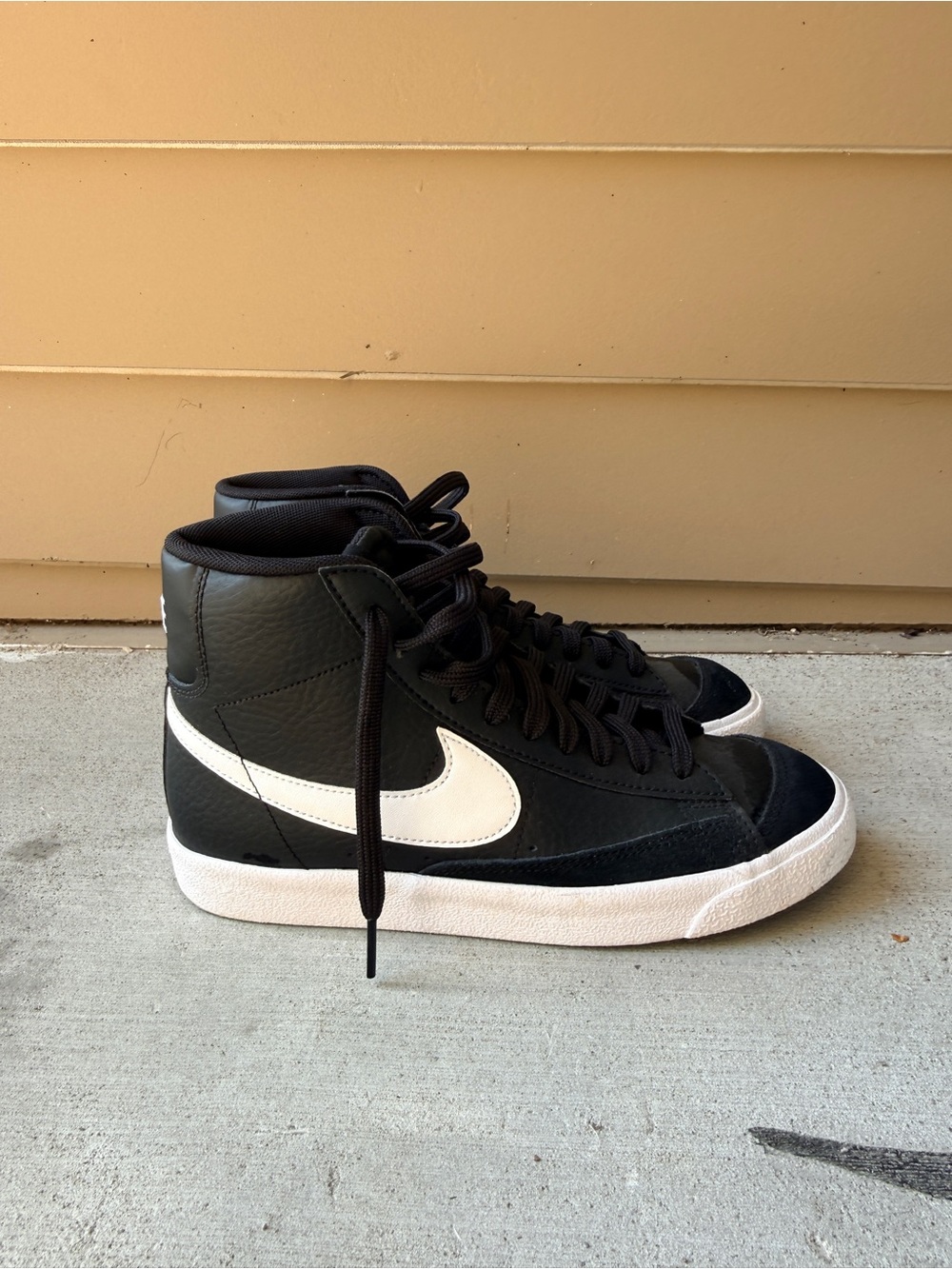 Nike High-Top Blazers